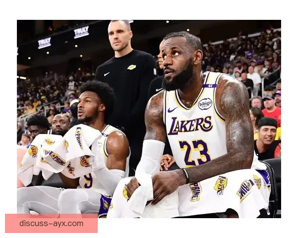 湖人新赛季阵容调整引关注詹姆斯状态复苏能否带队冲击总冠军